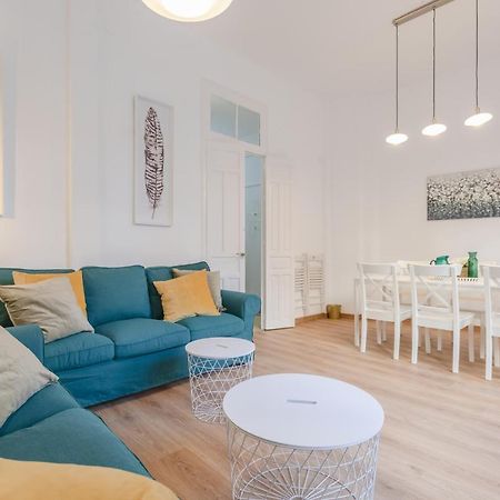 Avanti La Campana, Con Un Balcon Que Te Enamorara Del Ambiente De Sevilla Exterior photo